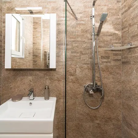 Хотел Fashionable 1bd Flat In The Centre Of Пловдив